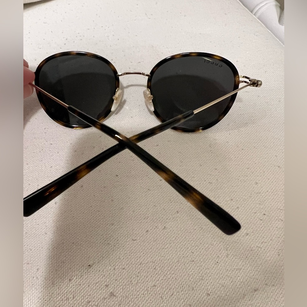 Gucci Sunglasses GG1849S - Picture 2 of 3